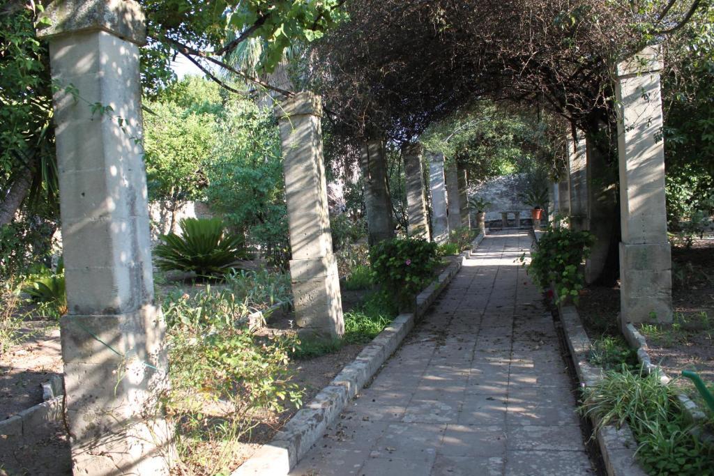 Dimora Storica "Casa Sicuro" Bed & Breakfast Martano Dış mekan fotoğraf