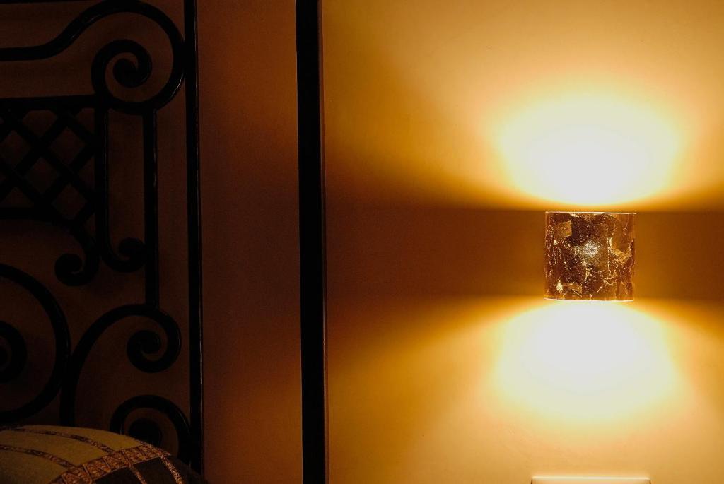 Dimora Storica "Casa Sicuro" Bed & Breakfast Martano Dış mekan fotoğraf